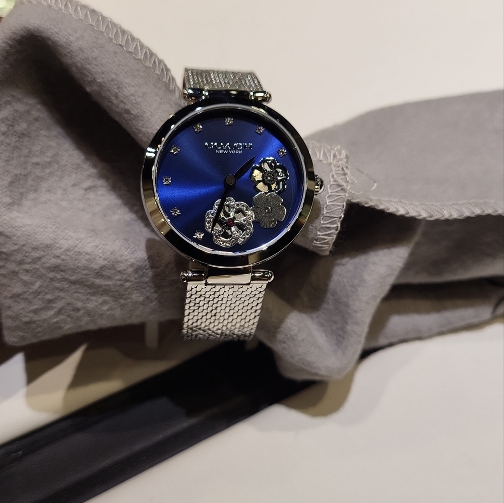 COACH WATCH
